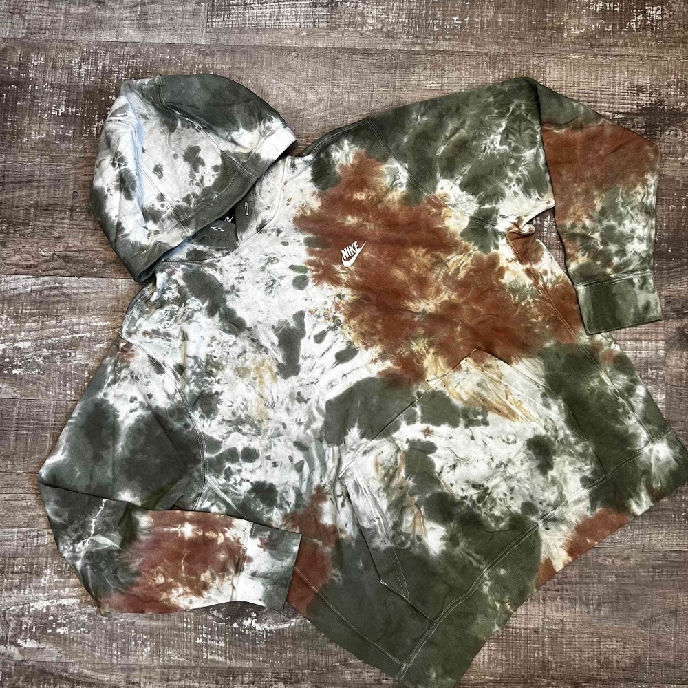 Men's Nike Sportswear Tie Dye Pullover Hoodie CAMO - Size Large